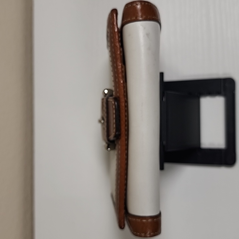 Vintage Coach Soho Wallet - Picture 11 of 16